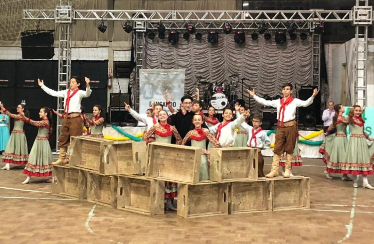 CTG Giuseppe Garibaldi encanta o público em Nova Bréscia