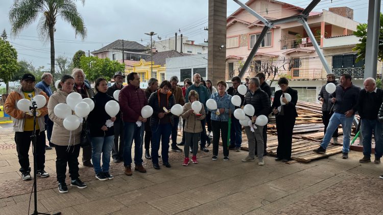Emoção e respeito marcam o encerramento do projeto “Sementes da Reconstrução” em Roca Sales