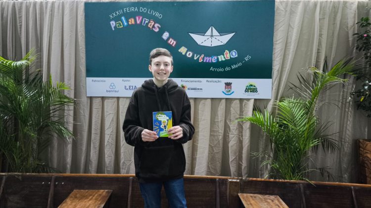 Lajeadense de 12 anos apresenta “Diário de Aventuras” na Feira do Livro de Arroio do Meio