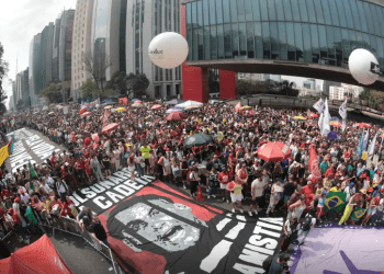Em todo país, milhares protestam contra anistia e PEC da Blindagem