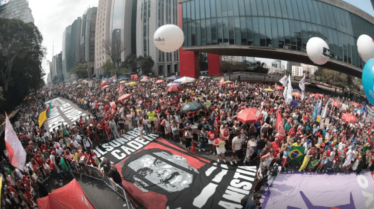 Em todo país, milhares protestam contra anistia e PEC da Blindagem
