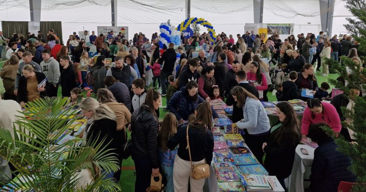 PALAVRAS EM MOVIMENTO – XXXII Feira do Livro encerra com mais de seis mil exemplares comercializados