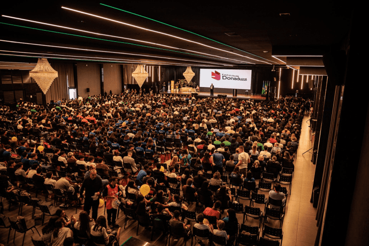 Com recorde de público, Feitech 2025 consolida união multissetorial
