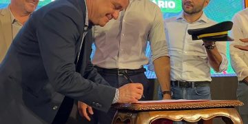 Governo do Estado assina repasse de 6,3 milhões para o retorno do Trem dos Vales