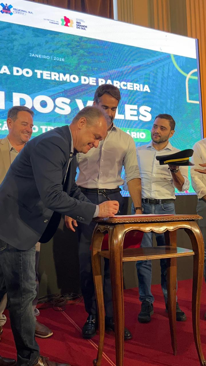 Governo do Estado assina repasse de 6,3 milhões para o retorno do Trem dos Vales