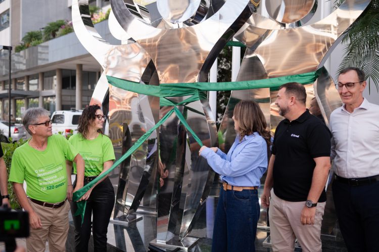 Sicredi Integração RS/MG inaugura monumento “A Força da Cooperação” em Lajeado