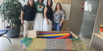 CDL Lajeado repassa camas elásticas à Secretaria de Educação como contrapartida de recursos municipais