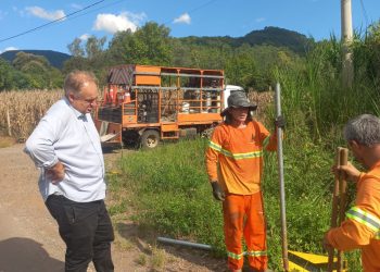 Prefeito e secretário de Obras acompanham andamento de projetos no interior de Roca Sales