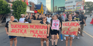 Marcha em Lajeado reforça combate à violência contra a mulher