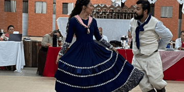 Festival de danças gaúchas reúne 60 duplas no Parque do Chimarrão
