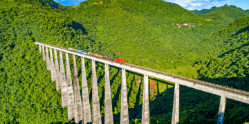 Retomada do trem avança e municípios buscam expansão