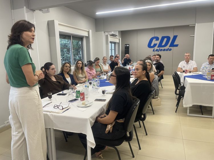 Reunião mensal aborda 60 anos da CDL Lajeado e outros projetos