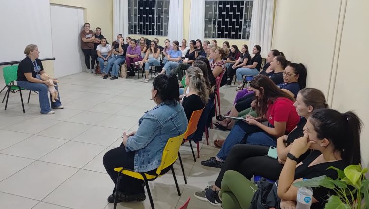 Oficina prática capacita equipes das ECEIs para aplicação da Lei Lucas em Arroio do Meio