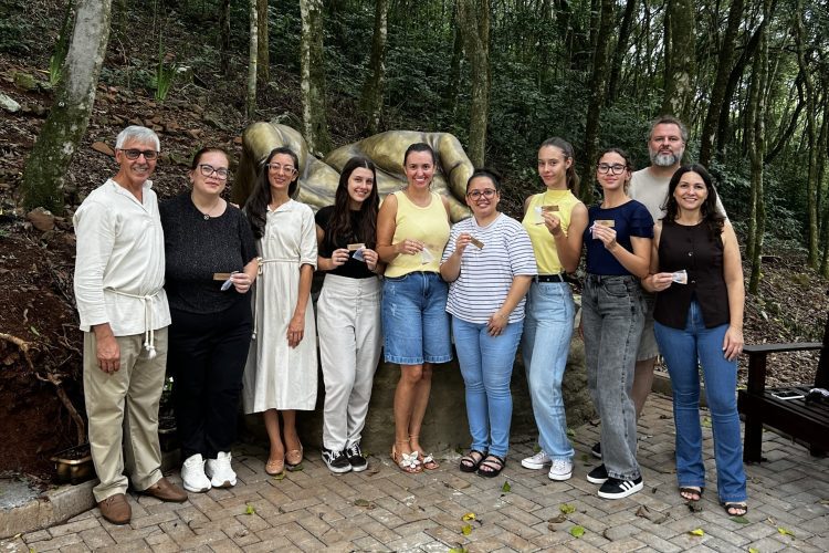 Famtour apresenta Parque Caminho dos Milagres a agências e guias da região