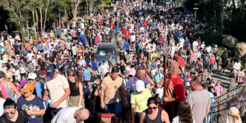 Fé mobiliza mais de 5 mil fiéis em peregrinação ao Cristo Protetor na Sexta-feira Santa