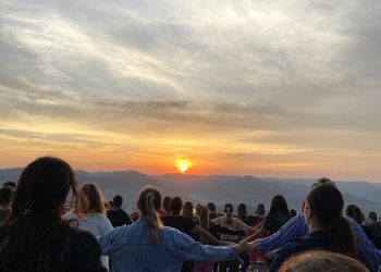 Com projeções imersivas 360°, Encantado recebe neste sábado a quarta edição da Jornada da Espiritualidade