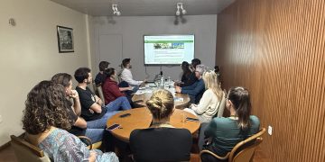 Revitalização do centro pauta reunião entre ACI-E e Administração Municipal