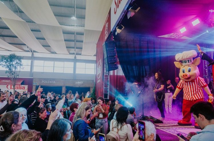 Suinofest 2026 confirma atrações musicais para todos os turnos do Salão Gastronômico