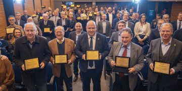 Famurs celebra 50 anos com homenagens a ex-presidentes e lançamento de livro histórico