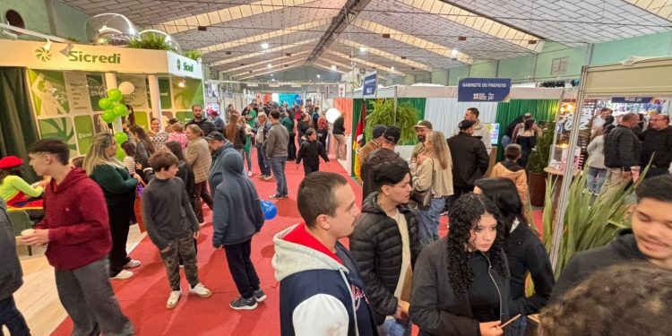 Mais de 30 mil visitantes celebram a maior Expofeira da história