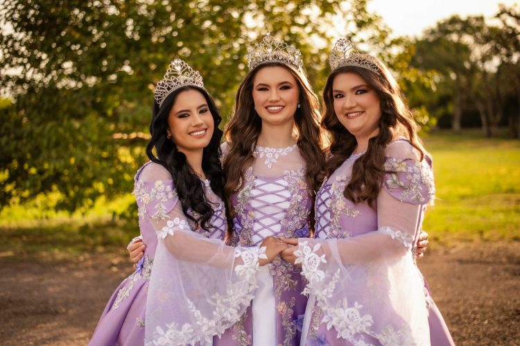 Tabaí apresenta trajes das soberanas inspirados na flor símbolo do município