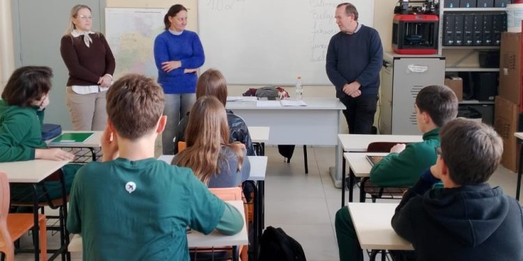 Oficinas de alemão retomam atividades com mais de 60 estudantes