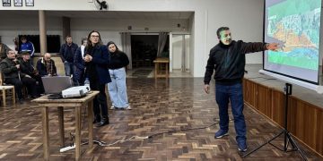 Reunião apresenta programa de indenização para famílias em áreas de requalificação urbanística