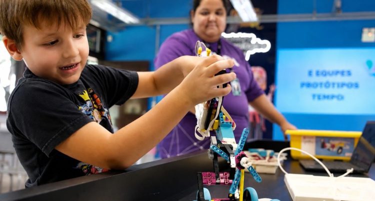 Primeiro Clube de Robótica marca nova fase na educação digital