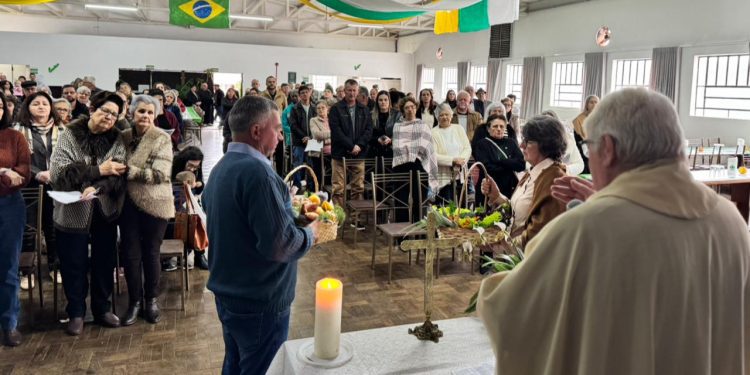 Festa do Colono recebe mais de 500 pessoas em Cruzeiro do Sul