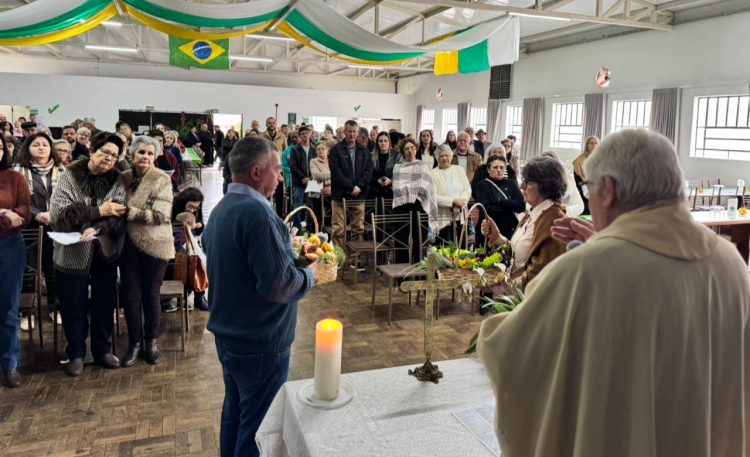 Festa do Colono recebe mais de 500 pessoas em Cruzeiro do Sul