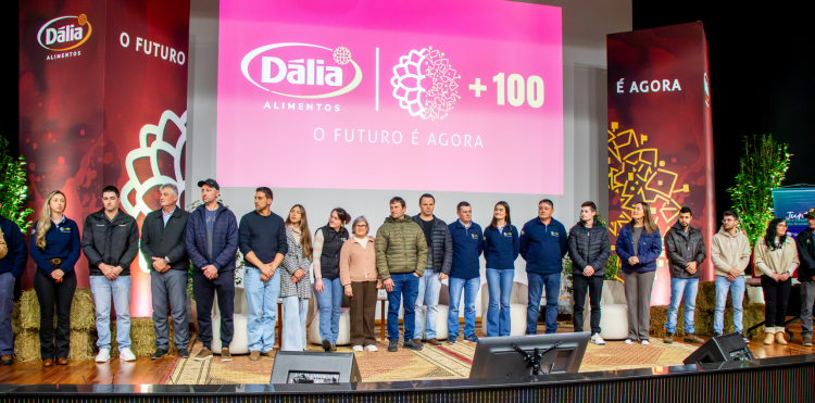 Evento da Dália trouxe debate e reflexão sobre o futuro da cadeia leiteira