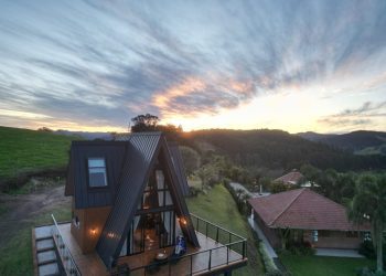 Pousada encanta com vista panorâmica acima das nuvens em Santa Clara do Sul