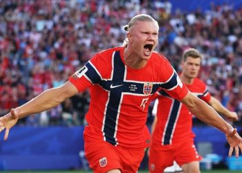 Brasil perde para a Noruega e está fora da Copa do Mundo