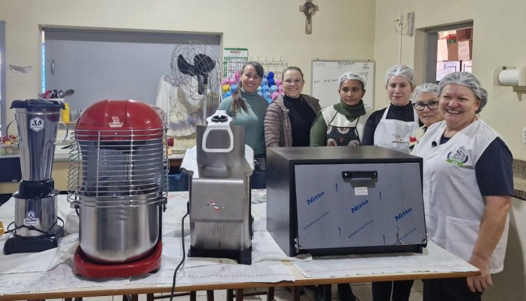 Novos equipamentos transformam a rotina das cozinhas das escolas municipais