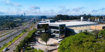 Florestal Alimentos lança parceria com a dupla GreNal na Expoagas 2026