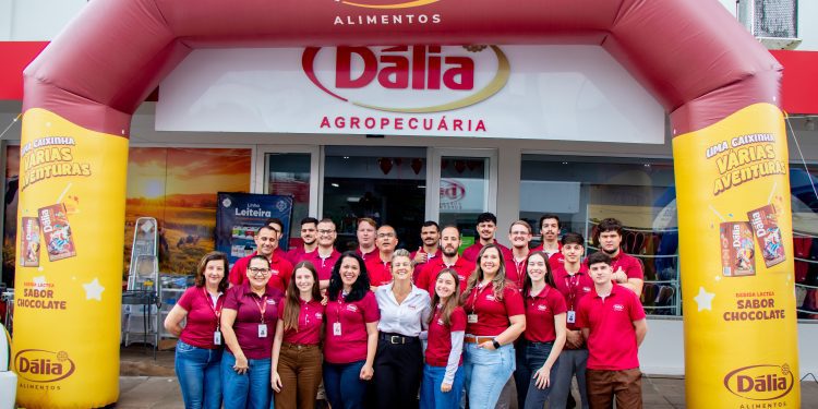 De cara nova: Casa Agropecuária da Dália apresenta espaço renovado