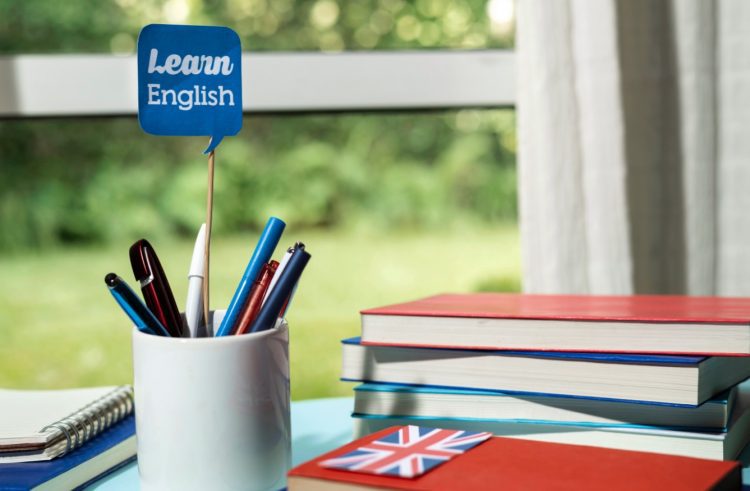 Do spoiler ao feedback: expressões em inglês ganham cada vez mais espaço no cotidiano