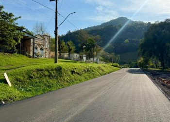 Novo asfalto transforma o caminho e a rotina na Linha São Faustino e Jovita