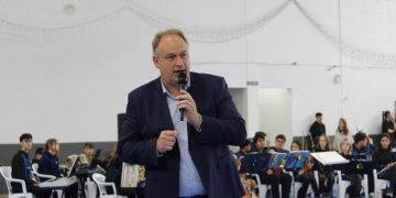 Roca Sales realiza Ato Cívico Municipal em celebração à cidadania e à história