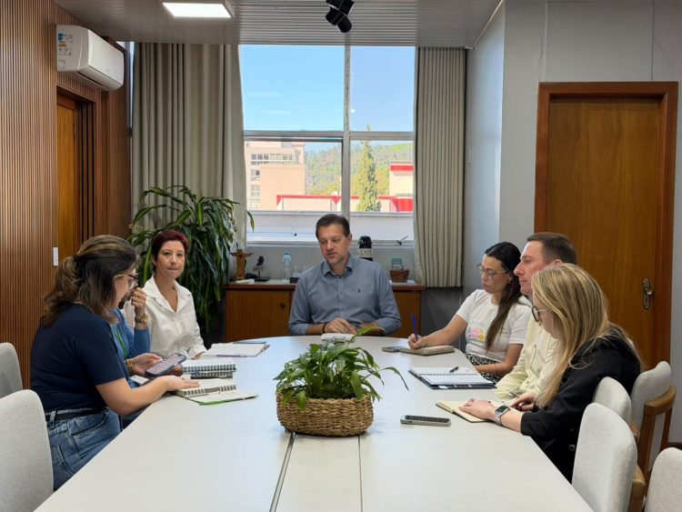ENCANTADO – Município realiza primeira reunião para implantação do CREAS no município