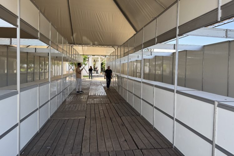 ARROIO DO MEIO – Estrutura da 4ª Feira Agrícola de Arroio do Meio começa a ganhar forma e movimenta Forqueta